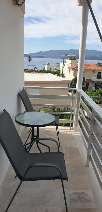 Pansion Marousa Methana Exterior photo
